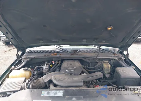 2002 Chevrolet Suburban 1500 Z71 z USA, uszkodzony, nr VIN 3GNFK16Z02G341856